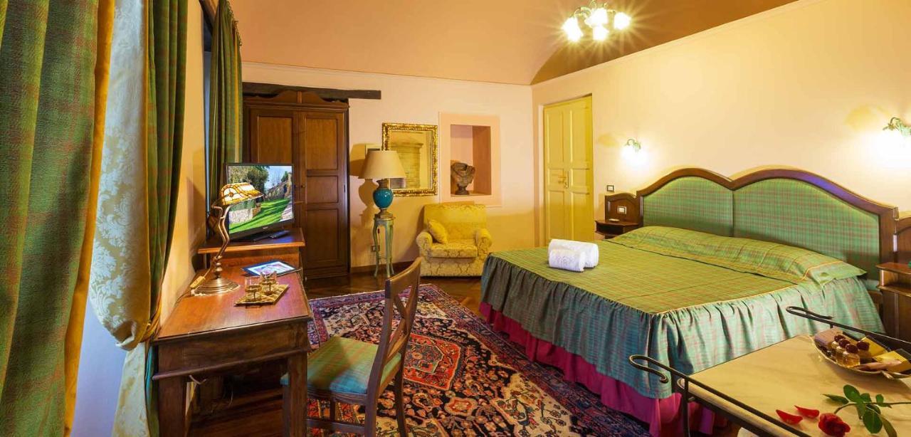 Single Room,1318579954:JPEG